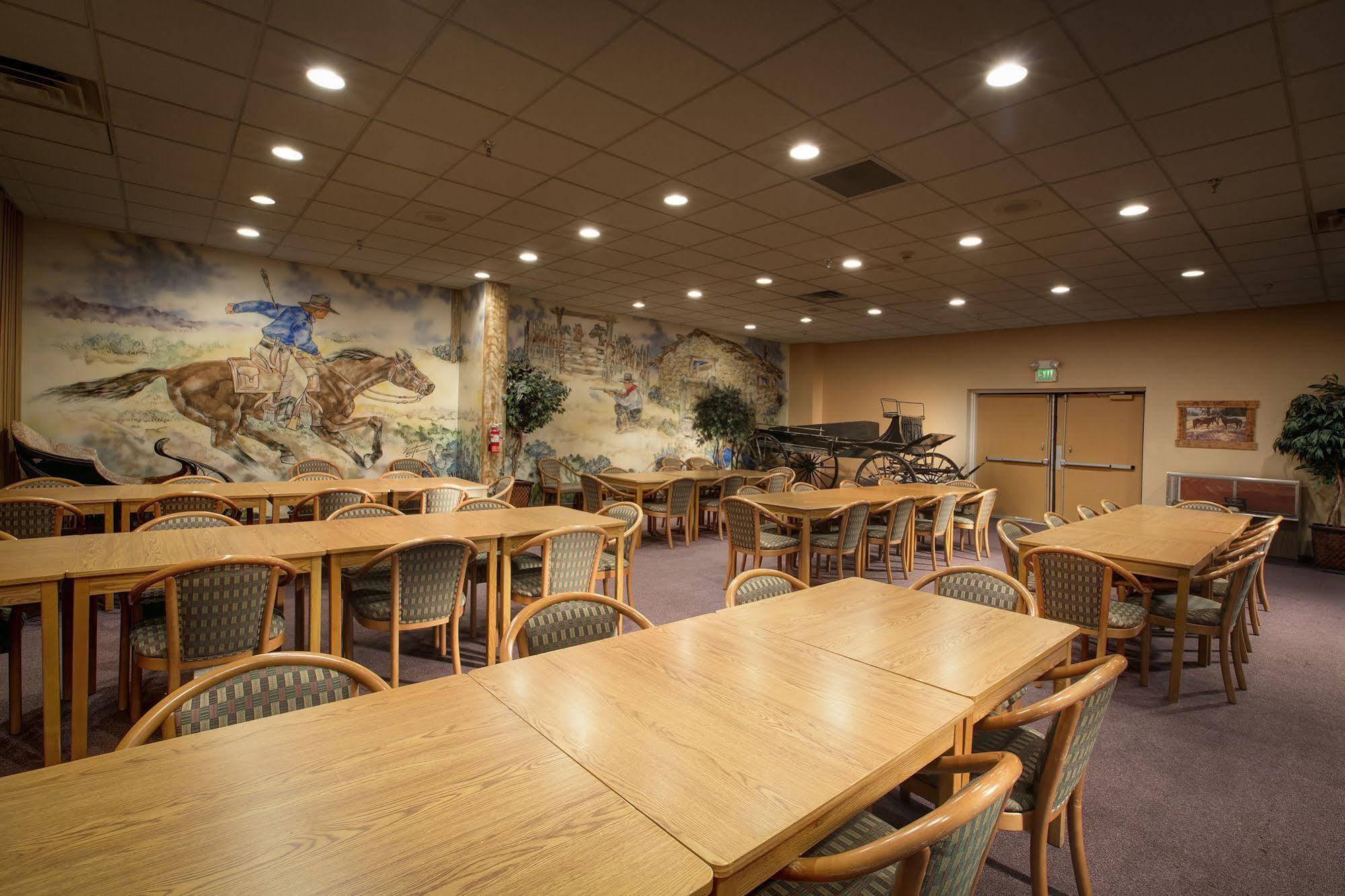 Prospector Hotel & Casino Ely Εξωτερικό φωτογραφία